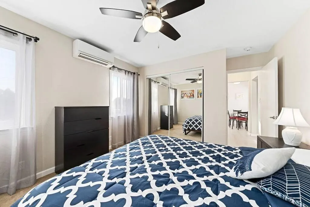 Cozy And Bright Centrally Located New 2Br Property! Villa Inglewood Holiday home